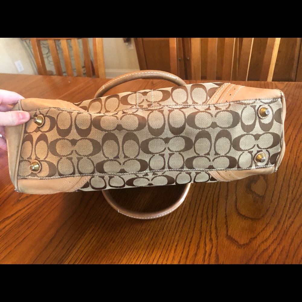 Coach Purse - Picture 3 of 6